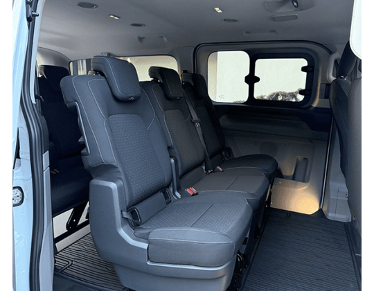 Ford Custom 8+1 Automatic